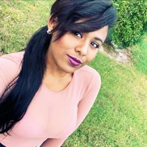 Meet your Posher, Yeisy barbara